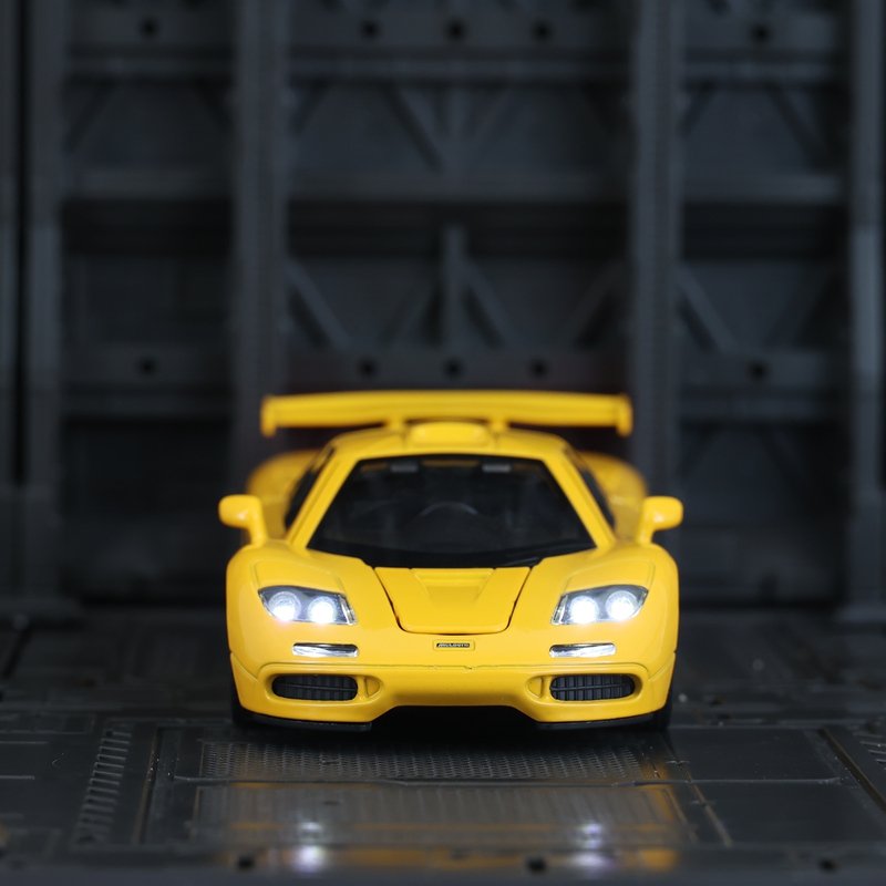 Decor Lighting Returns - Modèle de supercar McLaren F1 en