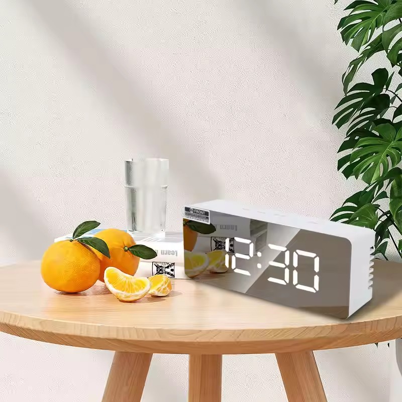 1Pc horloge numérique blanche  - Lighting Home Decor Wall Clocks avis et prix